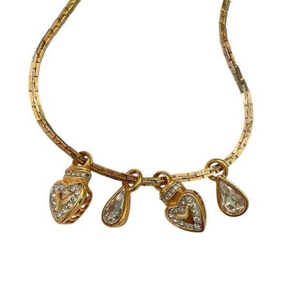 Vintage 1990’s gold tone square link chain 4 charms 2 crystal hearts teardrops - Picture 3 of 9